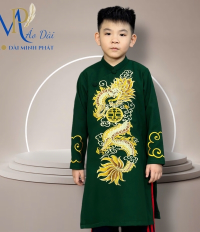 Áo Dài bé Trai Thêu Rồng trên nền màu xanh rêu Siêu Xinh cho tết 2026 MPT3003