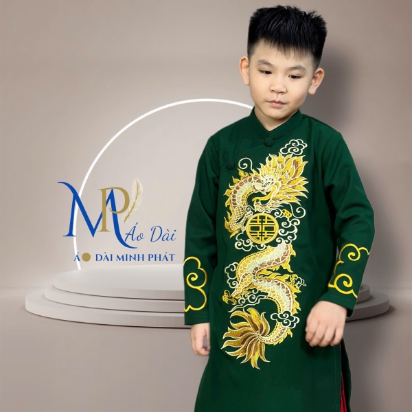 Áo Dài bé Trai Thêu Rồng trên nền màu xanh rêu Siêu Xinh cho tết 2026 MPT3003