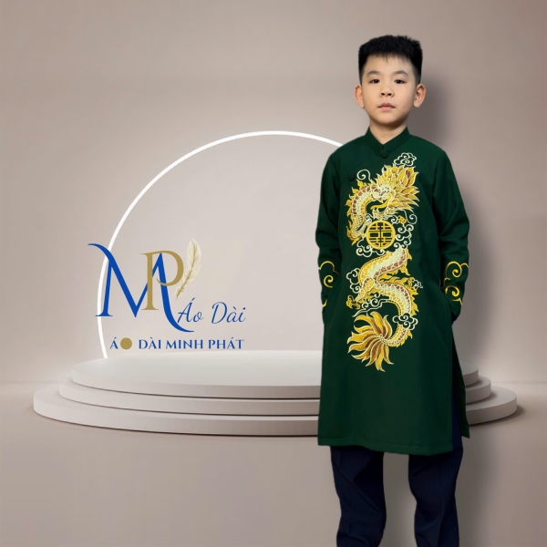 Áo Dài bé Trai Thêu Rồng trên nền màu xanh rêu Siêu Xinh cho tết 2026 MPT3003